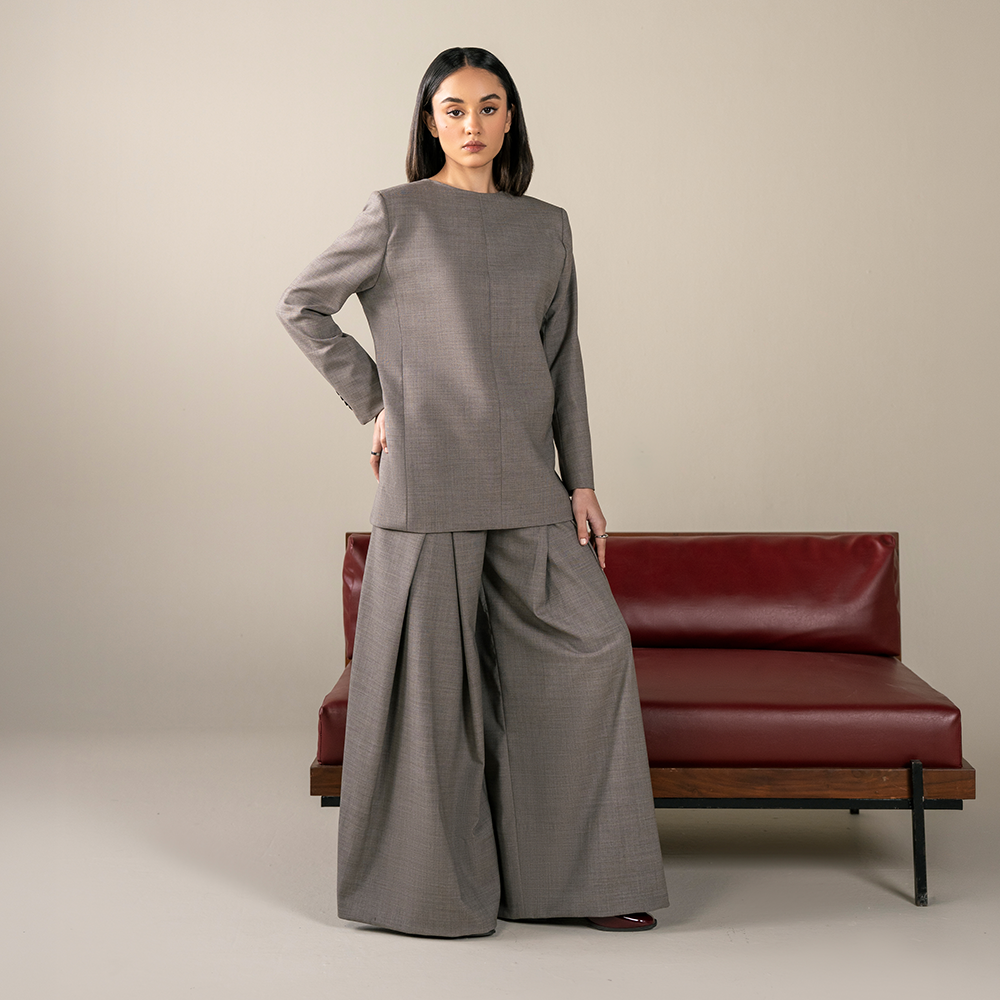 Reverse tailor set